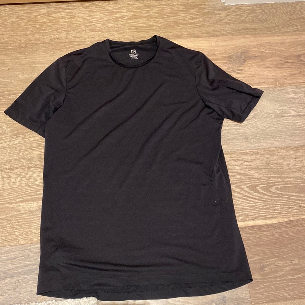 Medium Black Salomon running shirt